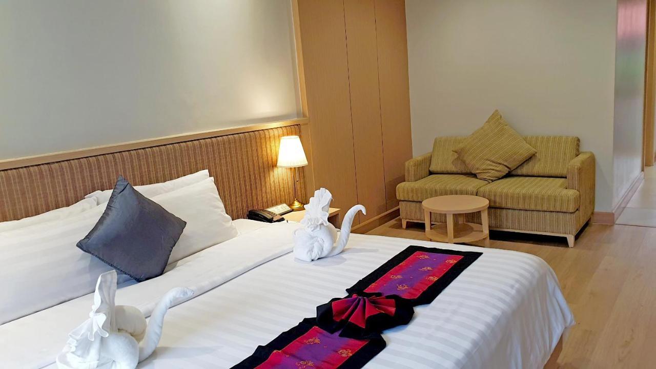 Art Patong Residence Phuket Exteriör bild