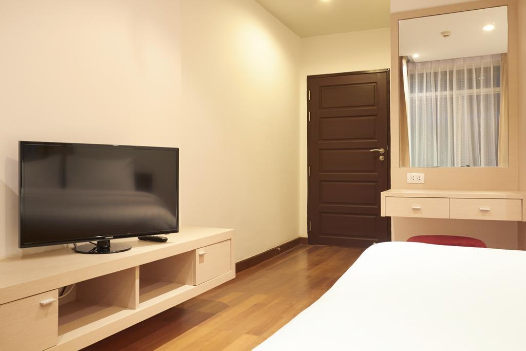 Art Patong Residence Phuket Exteriör bild