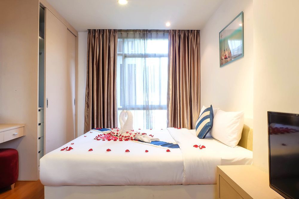 Art Patong Residence Phuket Exteriör bild